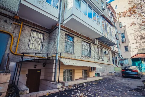 Аренда  офисное помещение Киевская обл., Киев, Владимирская ул., 83 - 20/22