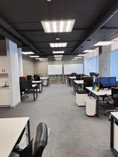 Аренда  офисное помещение Киевская обл., Киев, Мишуги Александра ул., 10 - 4/7