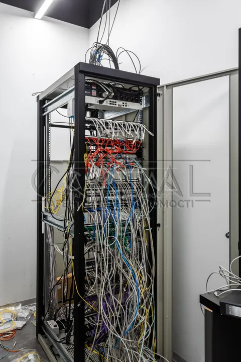Аренда  офисное помещение Киевская обл., Киев, Бассейная ул., 4а - 27/37