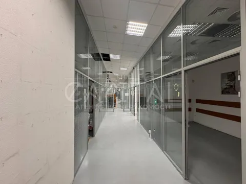Аренда  офисное помещение Киевская обл., Киев, Котельникова Михаила ул.,  - 4/16