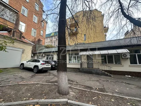 Аренда  коммерческое помещение Киевская обл., Киев, Антоновича ул.,  - 14/20