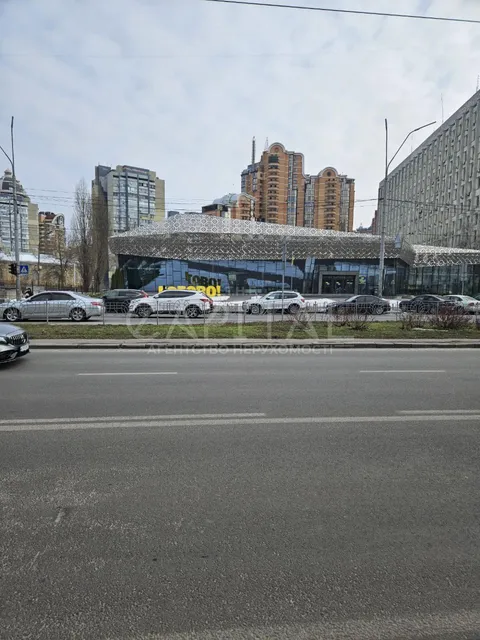 Аренда  офисное помещение Киевская обл., Киев, Генерала Алмазова ул., 12 - 4/49