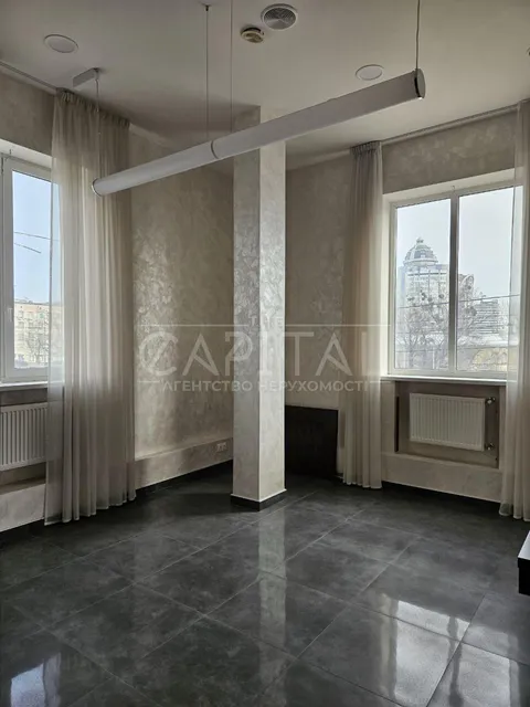 Аренда  офисное помещение Киевская обл., Киев, Генерала Алмазова ул., 12 - 21/49