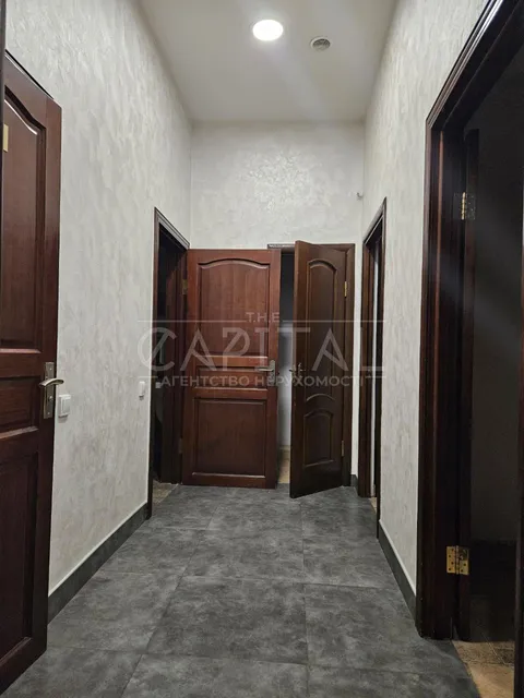 Аренда  офисное помещение Киевская обл., Киев, Генерала Алмазова ул., 12 - 36/49