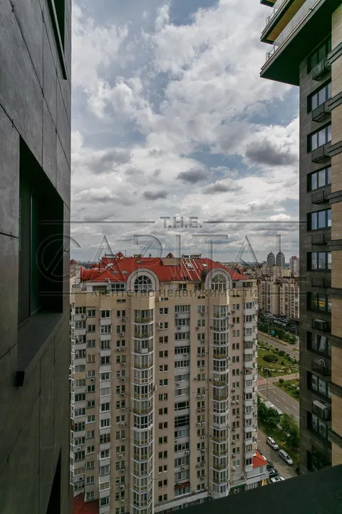 Продажа  квартира Киевская обл., Киев, Оболонская ул., 26 - 24/26