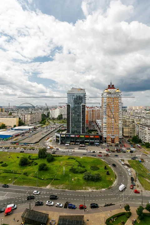 Продажа  квартира Киевская обл., Киев, Оболонская ул., 26 - 26/26