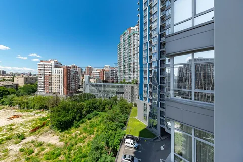 Продажа  квартира Киевская обл., Киев, Джона Маккейна ул., 7 - 8/22
