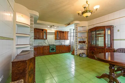 Продажа  частный дом Киевская обл., Киев, Малевнычая ул., 13 - 7/32