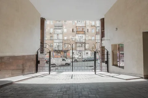 Продажа  квартира Киевская обл., Киев, Гоголевская ул., 14 - 18/27