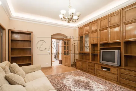 Продажа  квартира Киевская обл., Киев, Банковая ул., 1/10 - 5/20