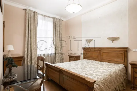 Продажа  квартира Киевская обл., Киев, Банковая ул., 1/10 - 8/20