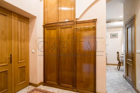 Продажа  квартира Киевская обл., Киев, Банковая ул., 1/10 - 16/20