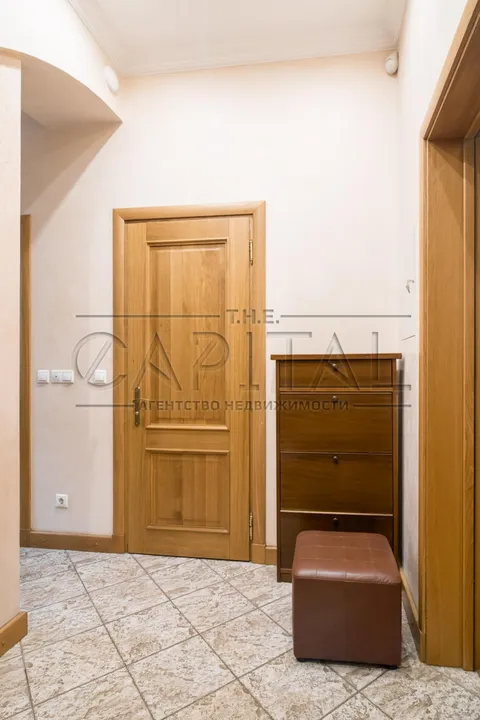 Продажа  квартира Киевская обл., Киев, Банковая ул., 1/10 - 17/20