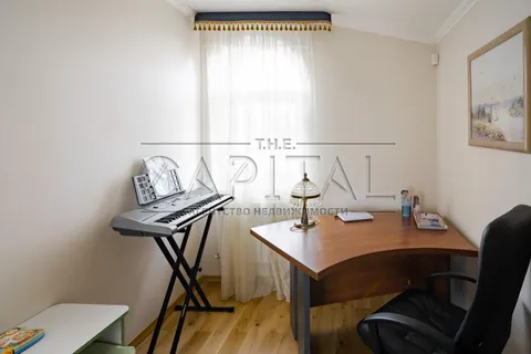 Продажа  частный дом Киевская обл., Макаров, Зарічна ул.,  - 33/38