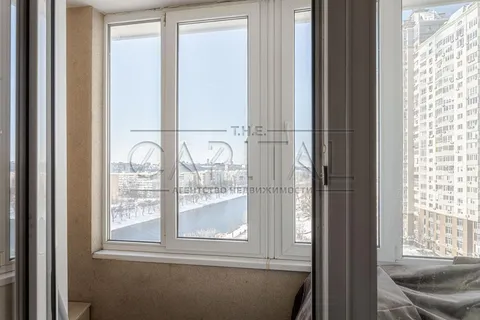 Продажа  квартира Киевская обл., Киев, Евгения Сверстюка ул., 52в - 30/33