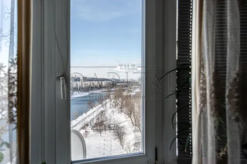 Продажа  квартира Киевская обл., Киев, Евгения Сверстюка ул., 52в - 33/33