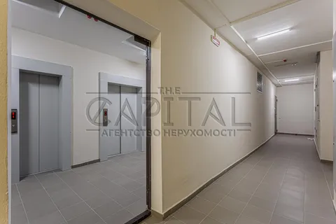 Продажа  квартира Киевская обл., Киев, Автозаводская ул., 23 - 38/78