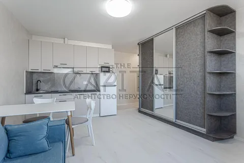 Продажа  квартира Киевская обл., Киев, Автозаводская ул., 23 - 60/78