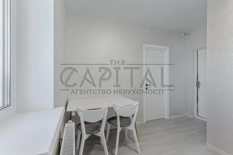 Продажа  квартира Киевская обл., Киев, Автозаводская ул., 23 - 73/78