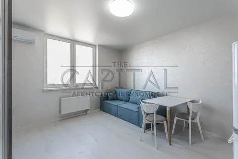 Продажа  квартира Киевская обл., Киев, Автозаводская ул., 23 - 28/79