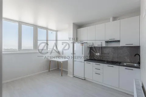 Продажа  квартира Киевская обл., Киев, Автозаводская ул., 23 - 53/79