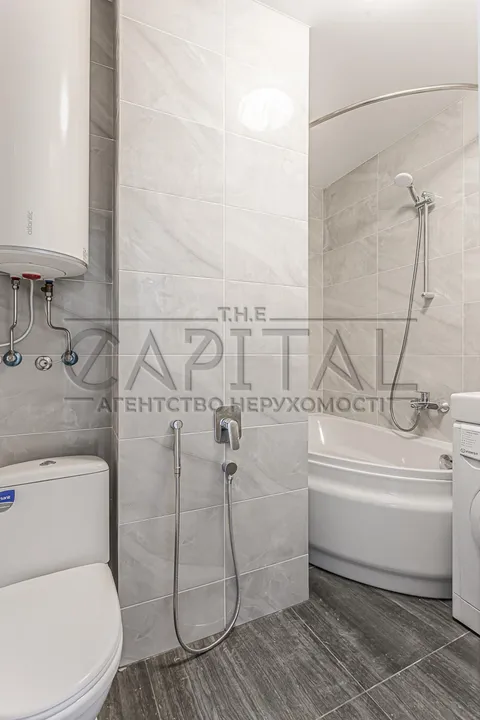 Продажа  квартира Киевская обл., Киев, Автозаводская ул., 23 - 62/79