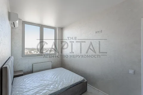 Продажа  квартира Киевская обл., Киев, Автозаводская ул., 23 - 66/79