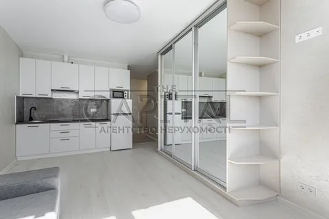 Продажа  квартира Киевская обл., Киев, Автозаводская ул., 23 - 69/79