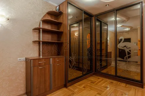 Продажа  квартира Киевская обл., Киев, Срибнокильская ул., 1 - 3/16