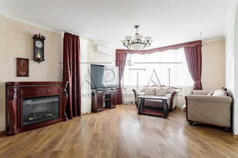 Продажа  квартира Киевская обл., Киев, Ахматовой Анны ул., 32/18 - 2/44