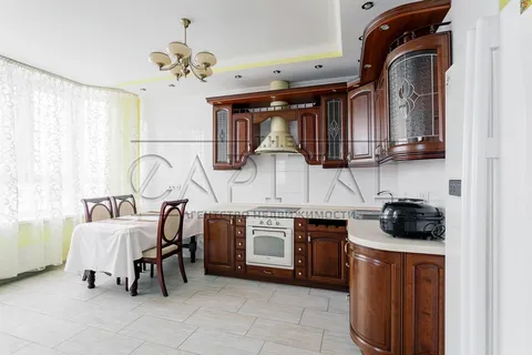 Продажа  квартира Киевская обл., Киев, Ахматовой Анны ул., 32/18 - 7/44