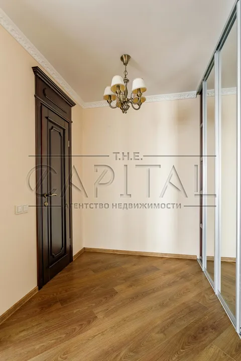 Продажа  квартира Киевская обл., Киев, Ахматовой Анны ул., 32/18 - 17/44