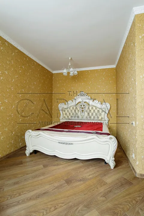 Продажа  квартира Киевская обл., Киев, Ахматовой Анны ул., 32/18 - 21/44