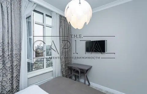 Продажа  квартира Киевская обл., Киев, Джона Маккейна ул., 7 - 10/13