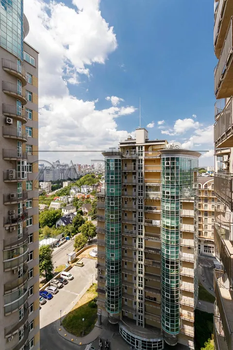 Продажа  квартира Киевская обл., Киев, Зверинецкая ул., 59 - 26/26