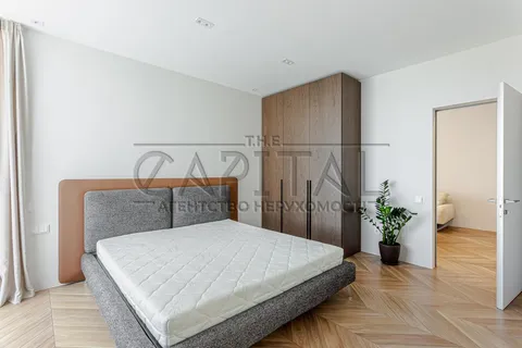 Продажа  квартира Киевская обл., Киев, Предславинская ул., 53 - 10/30