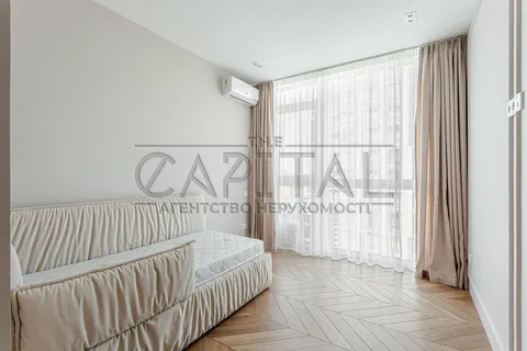 Продажа  квартира Киевская обл., Киев, Предславинская ул., 53 - 18/30