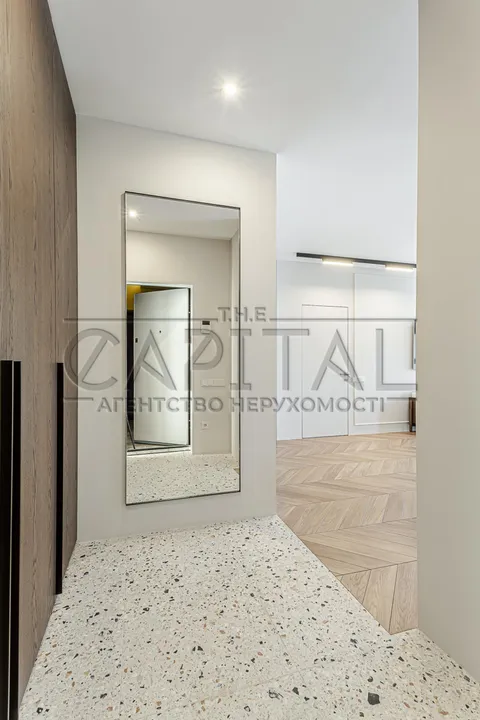 Продажа  квартира Киевская обл., Киев, Предславинская ул., 53 - 23/30