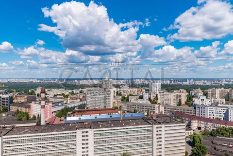 Продажа  квартира Киевская обл., Киев, Кловский спуск ул., 7 - 13/13