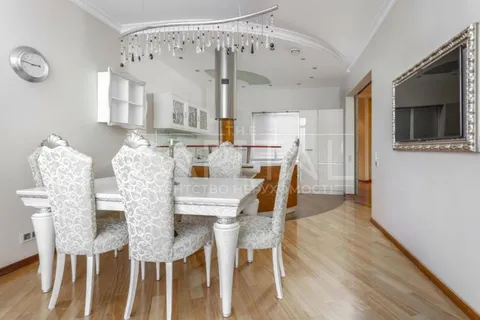Продажа  квартира Киевская обл., Киев, Александра Кониского ул., 28а-30а - 4/17