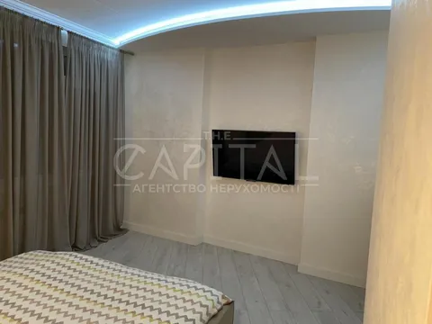 Продажа  квартира Киевская обл., Киев, Днепровская ул., 19а - 8/15