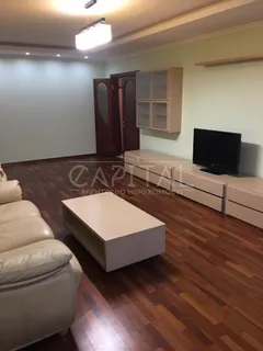Продажа  квартира Киевская обл., Киев, Голосеевский ул., 130/57