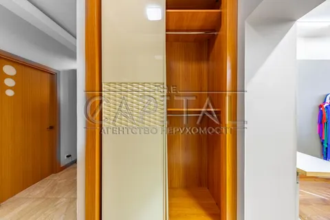 Продажа  квартира Киевская обл., Киев, Левка Лукьяненка ул., 21 - 18/28
