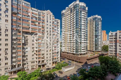Продажа  квартира Киевская обл., Киев, Андрея Верхогляда ул., 11 - 4/5