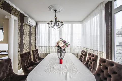 Продажа  квартира Киевская обл., Киев, Владимира Наумовича ул., 6 - 6/28