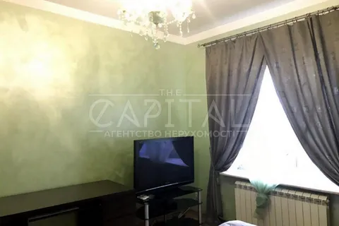 Продажа  квартира Киевская обл., Киев, Дмитриевская ул., 69 - 13/20