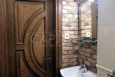 Продажа  квартира Киевская обл., Киев, Дмитриевская ул., 69 - 18/20