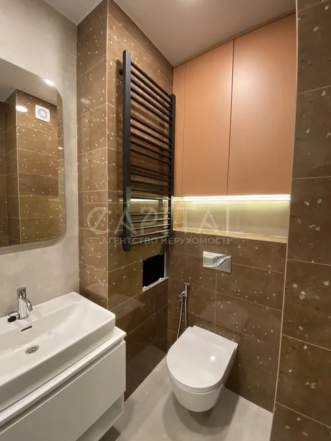 Продажа  квартира Киевская обл., Киев, Героев полка «Азов» ул., 8 - 36/38