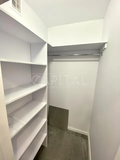 Продажа  квартира Киевская обл., Киев, Миколи Гулака ул., 4 - 8/12