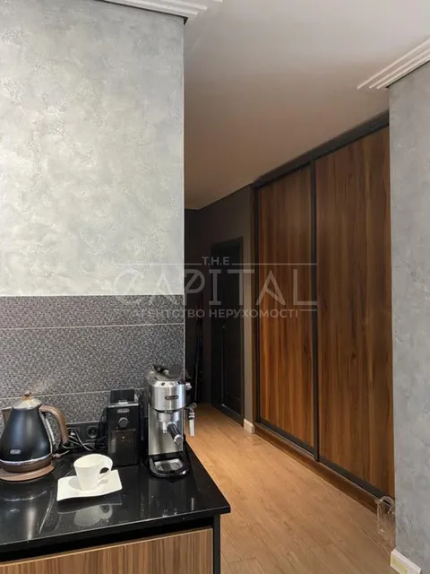 Продажа  квартира Киевская обл., Киев, Днепровская наб. ул., 19 - 4/11